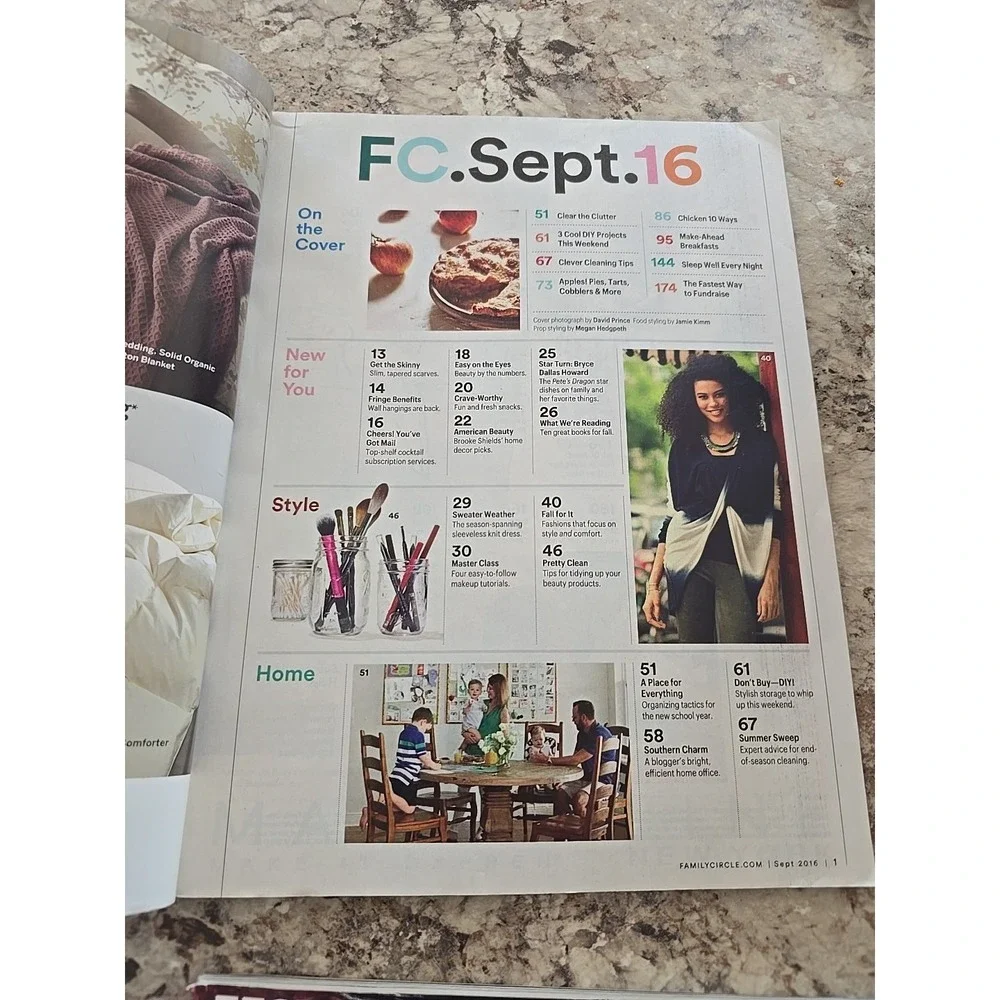 4 Family Circle‎ Magazines August- November 2016